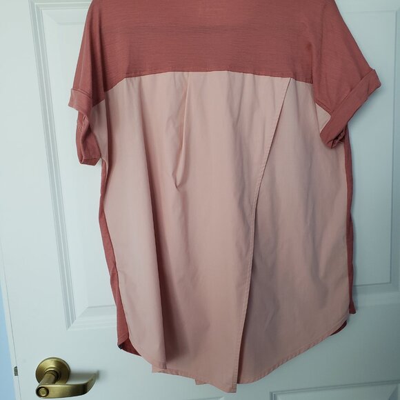 Smartwool Everyday Exploration Short Sleeve Cross Over Back Shirt - Picture 2 of 12